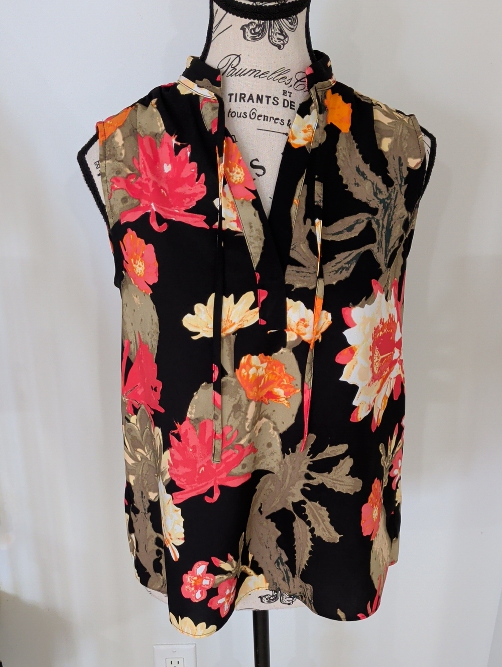 LORD & TAYLOR | Women's MullIticolor Floral Sleeveless V-Neck Blouse